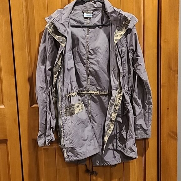 Columbia rain jacket - Picture 4 of 5